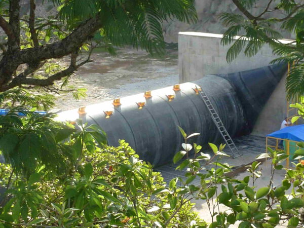 Air-filled rubber dam in Los Laureles (Honduras)